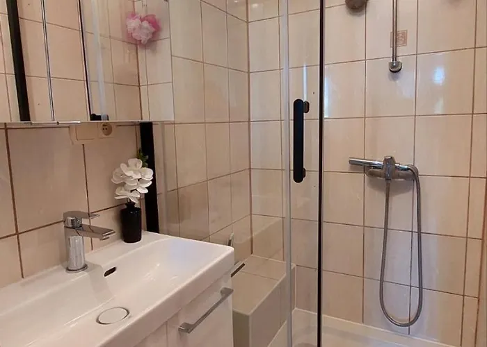 комната в трёхкомнатной квартире Homestay szállás *